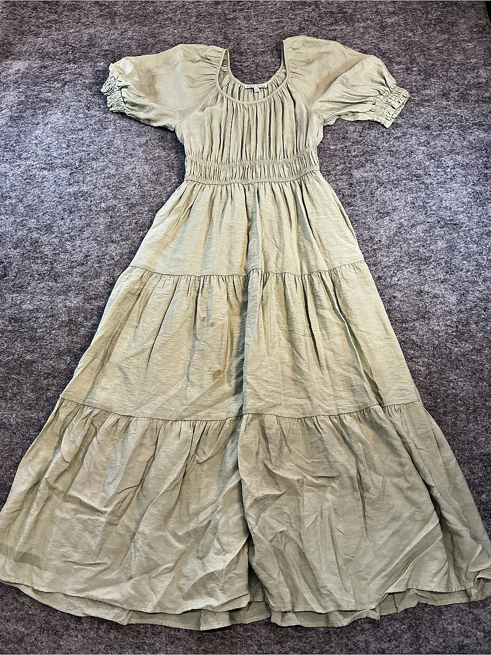 Moon River Sage Green Tiered Maxi Dress Size XS